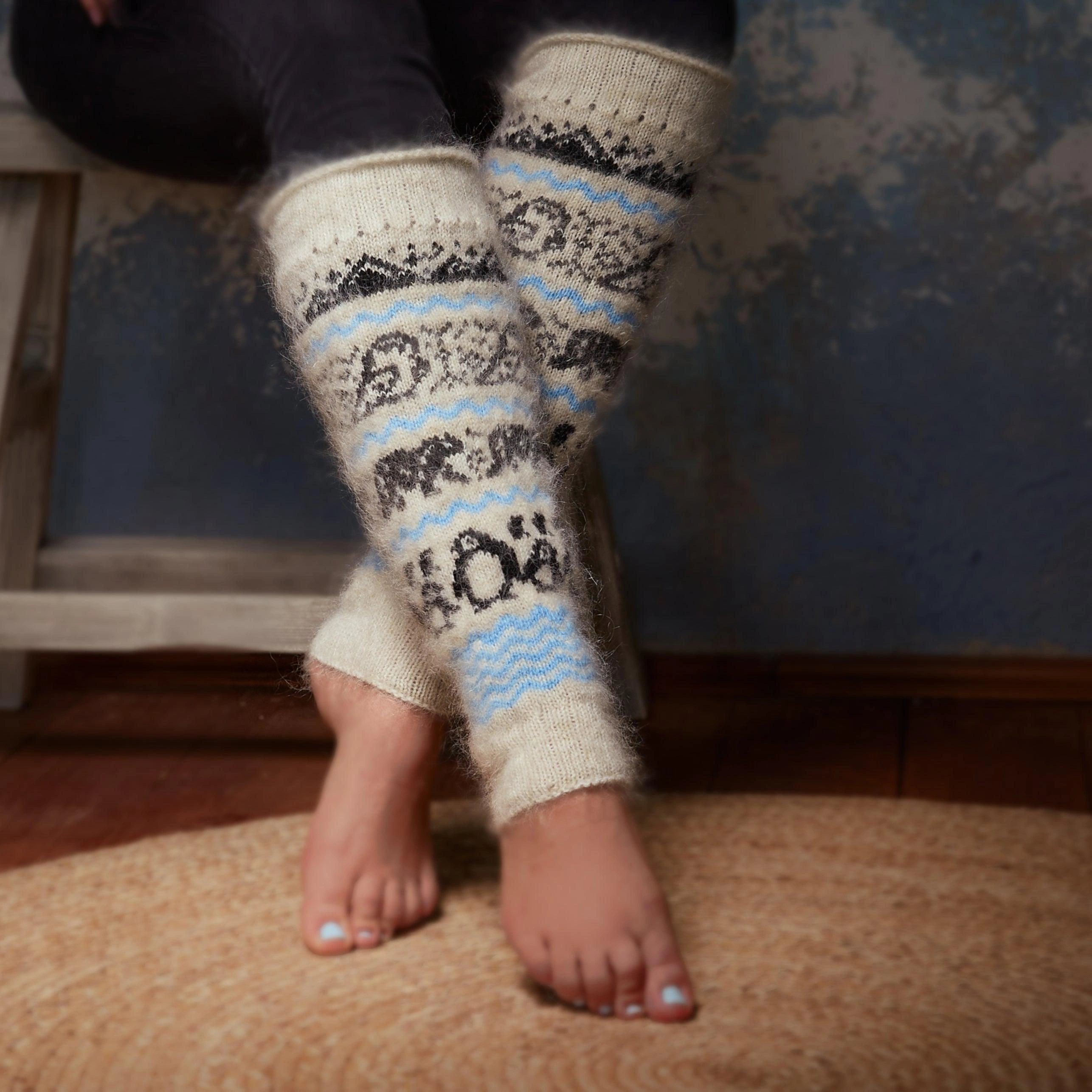 Cozy Arctic Goat Wool Leg Warmers – Keep Your Toes Blissfully Warm!